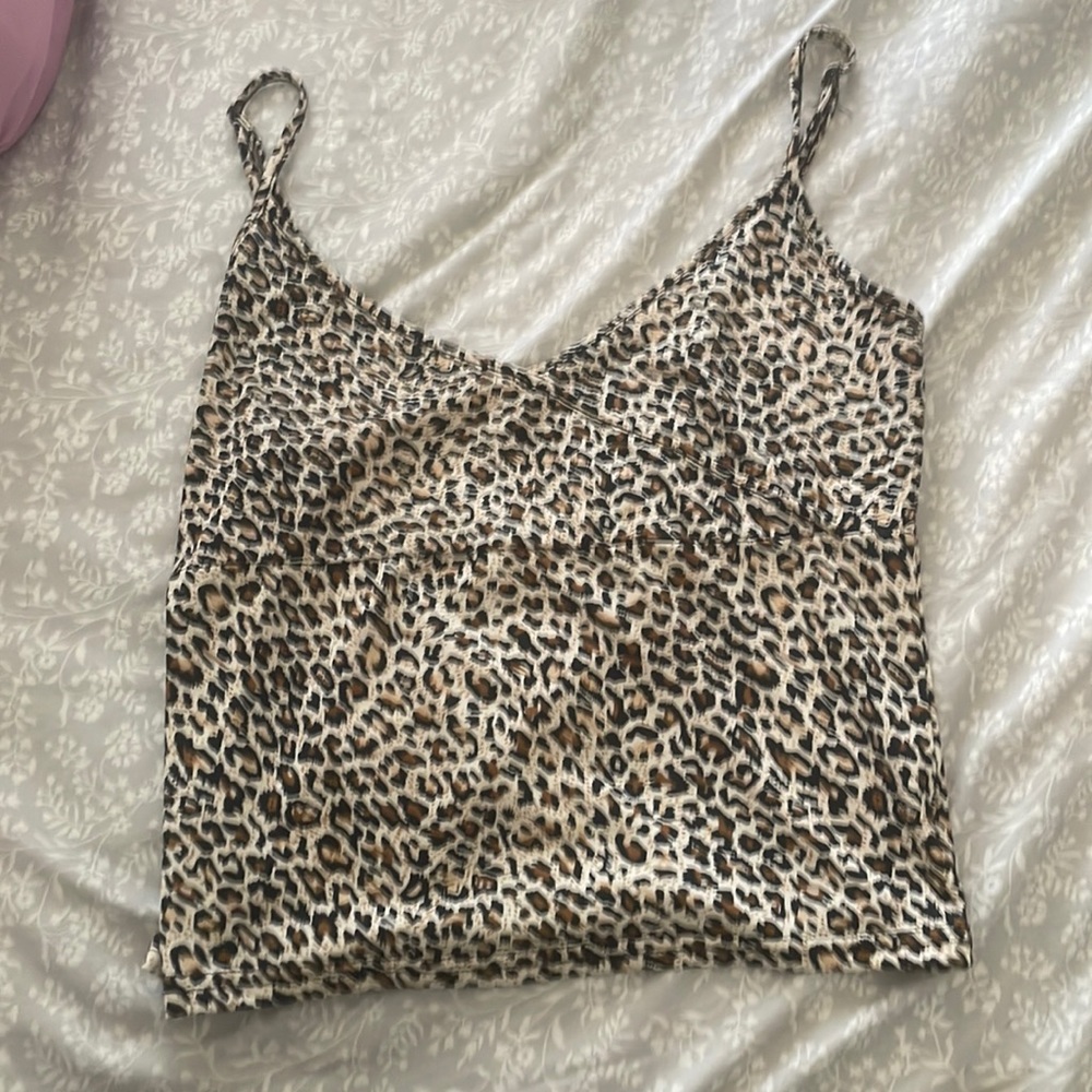 animal print cropped tank top.